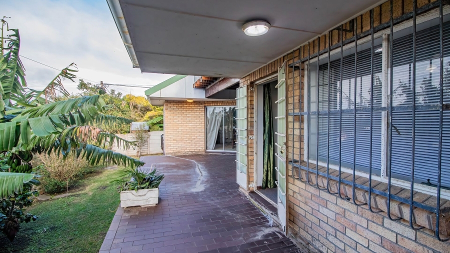 3 Bedroom Property for Sale in Sunrise On Sea Eastern Cape